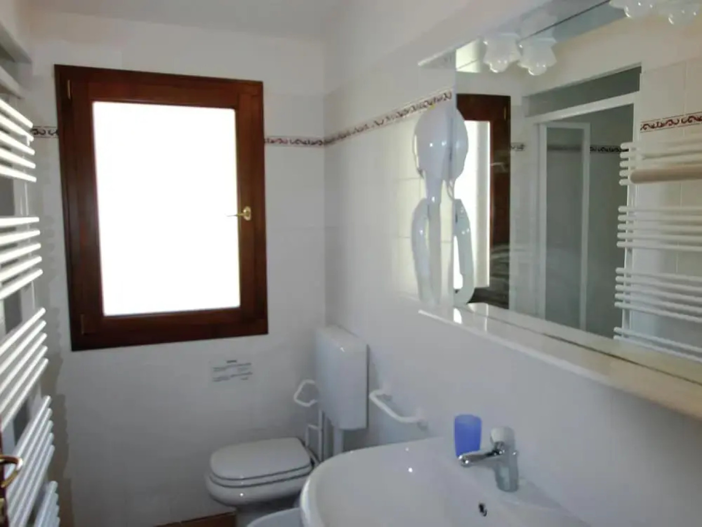 Comfortable Home With Terrace, Located in Nature