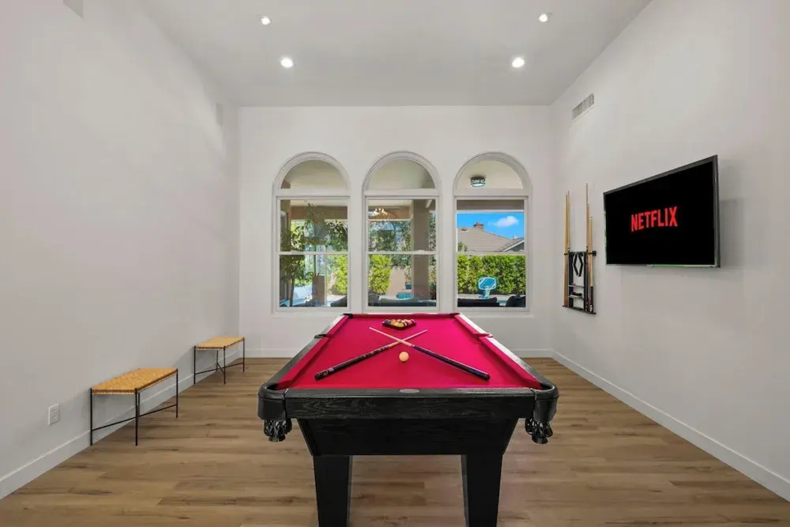 Pool Table, Putting Green: Luxury Oasis in Mesa