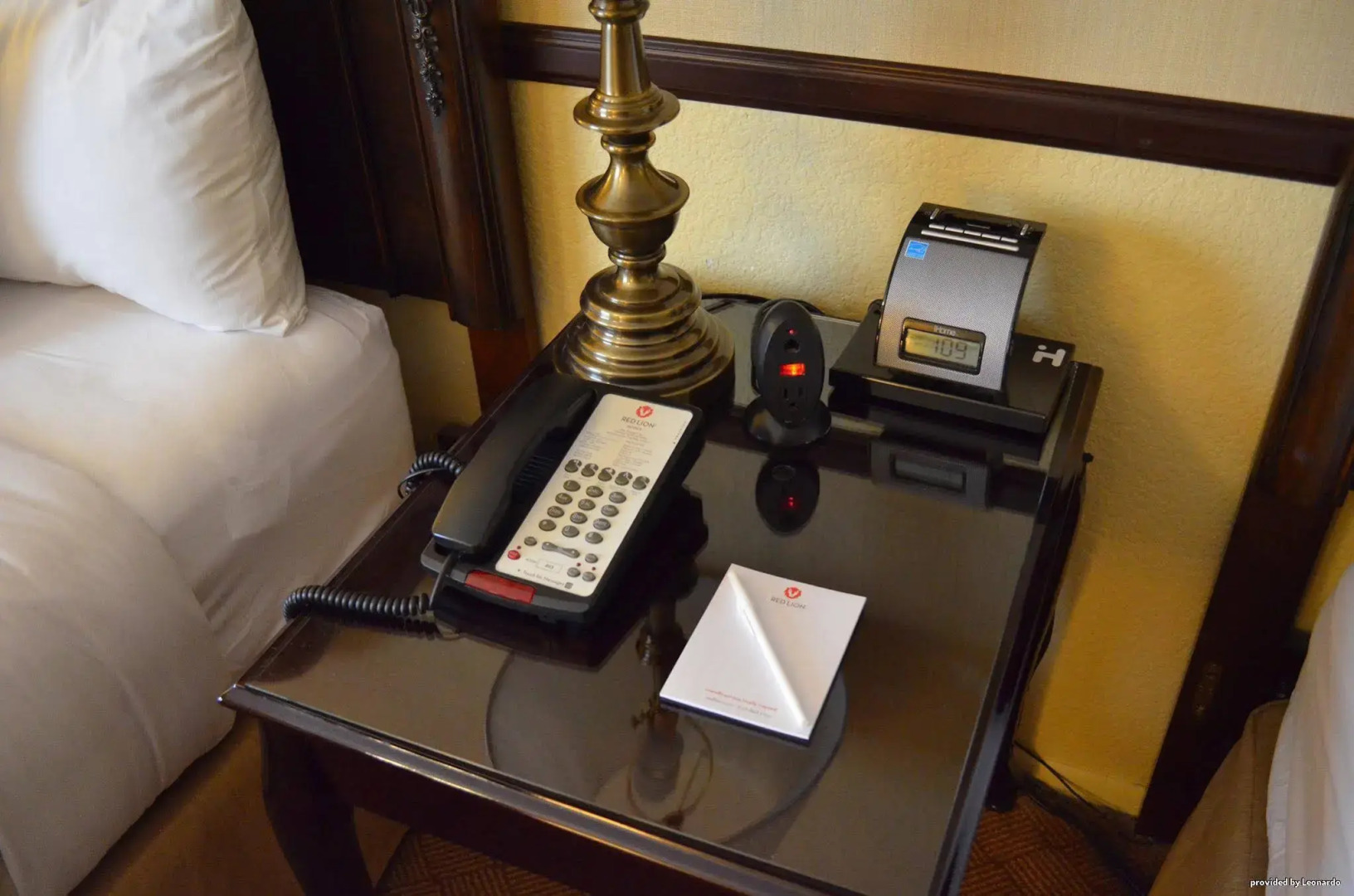 Folk Inn Ontario Airport