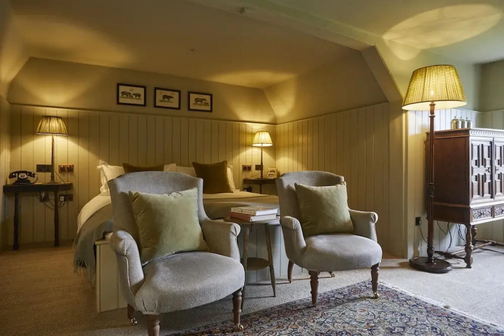 THE PIG at Combe - Devon