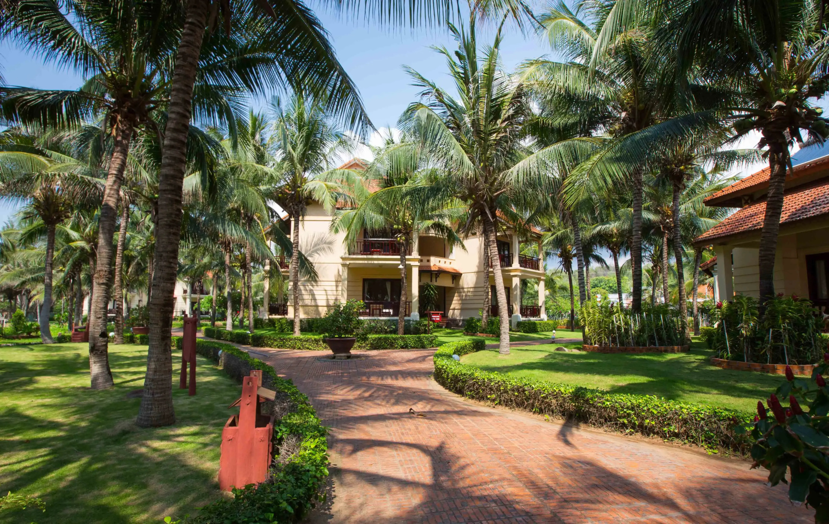 Golden Coast Resort and Spa