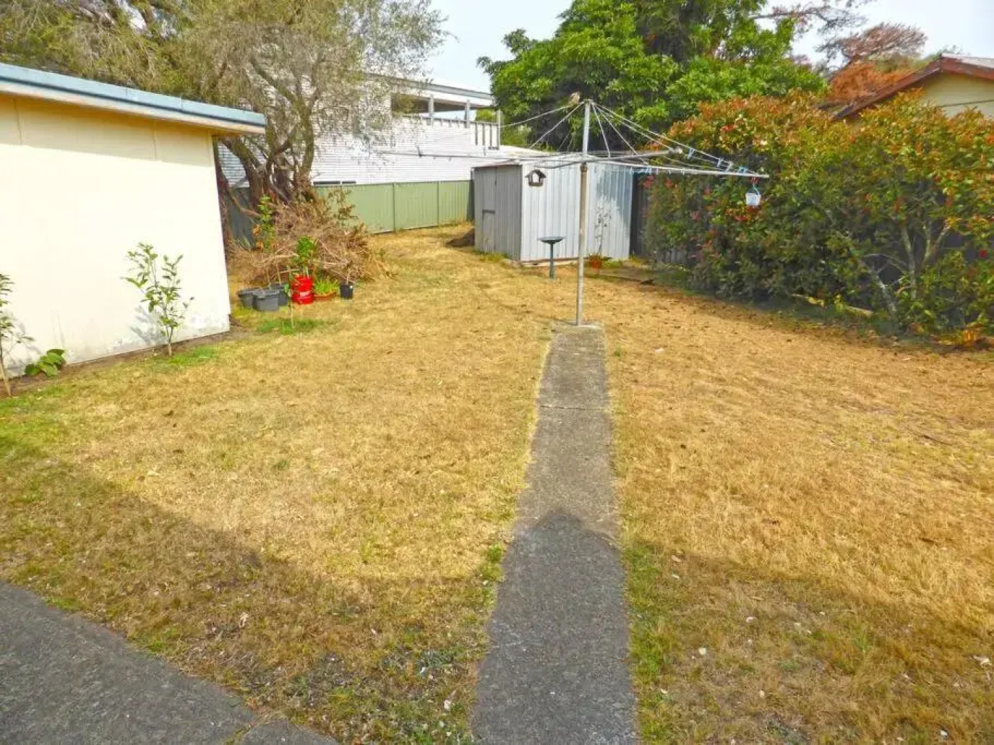 WEST2G - Viv's Place