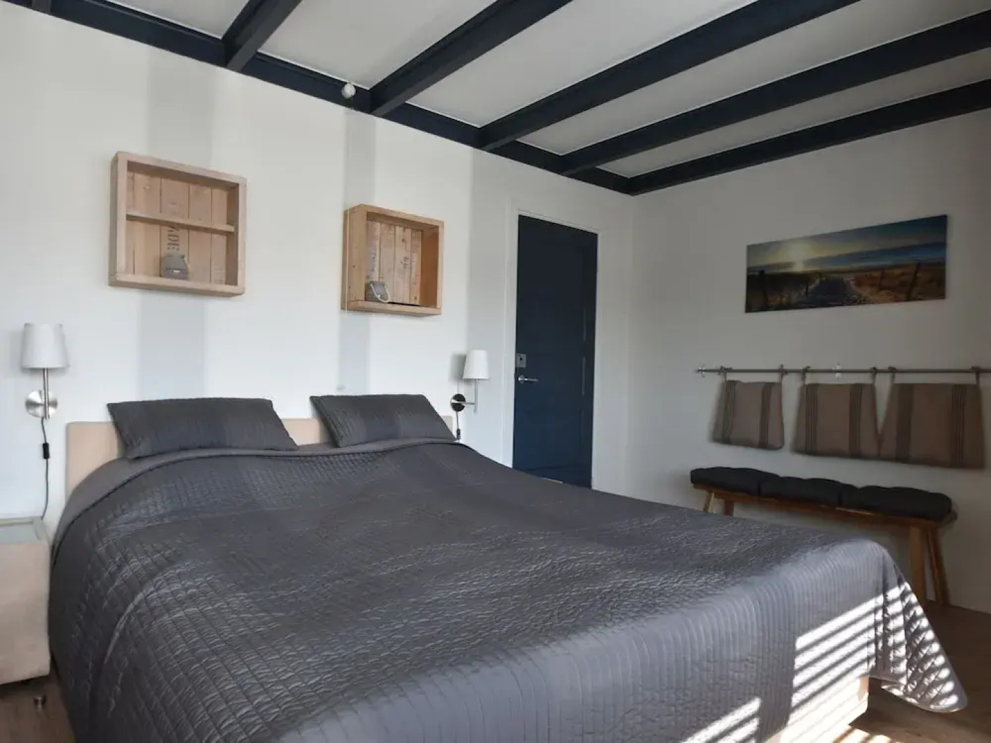 Elegant Studio Near Beach