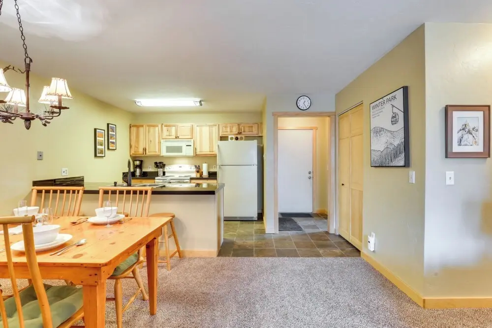 Cozy Winter Park Condo w/ Hot Tub & Shuttle!