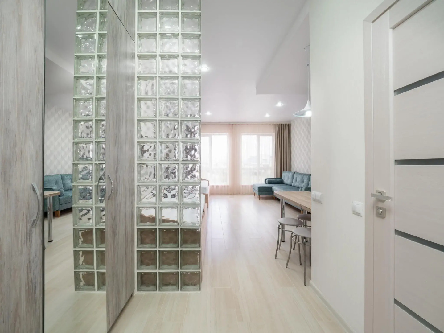 Апартаменты на улице Субтропическая