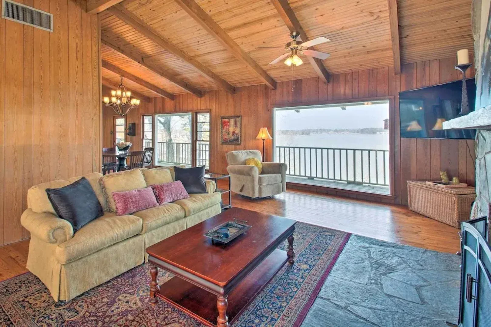 Lakefront Hot Springs Vacation Rental w/ Dock