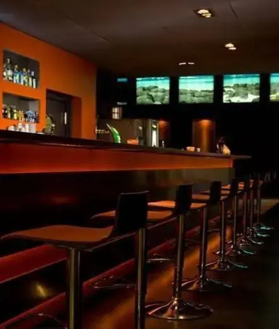 Kukubara Bowling Center