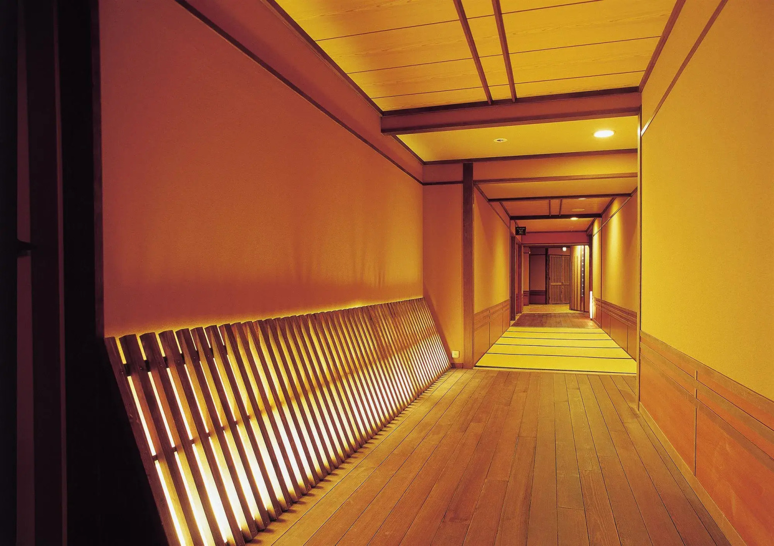 Akan Tsuruga Bessou HINANOZA