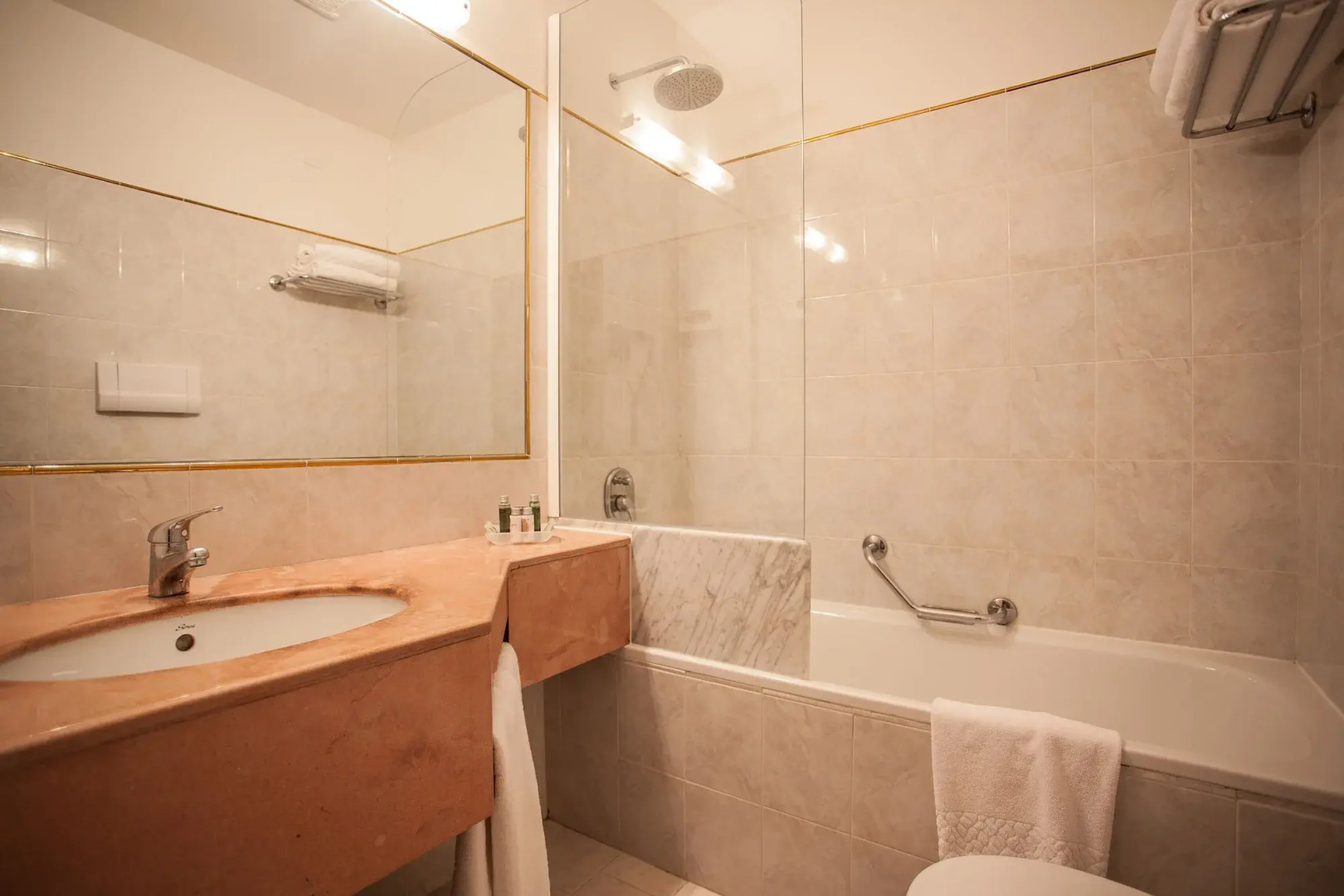 Hotel Terre Di Casole