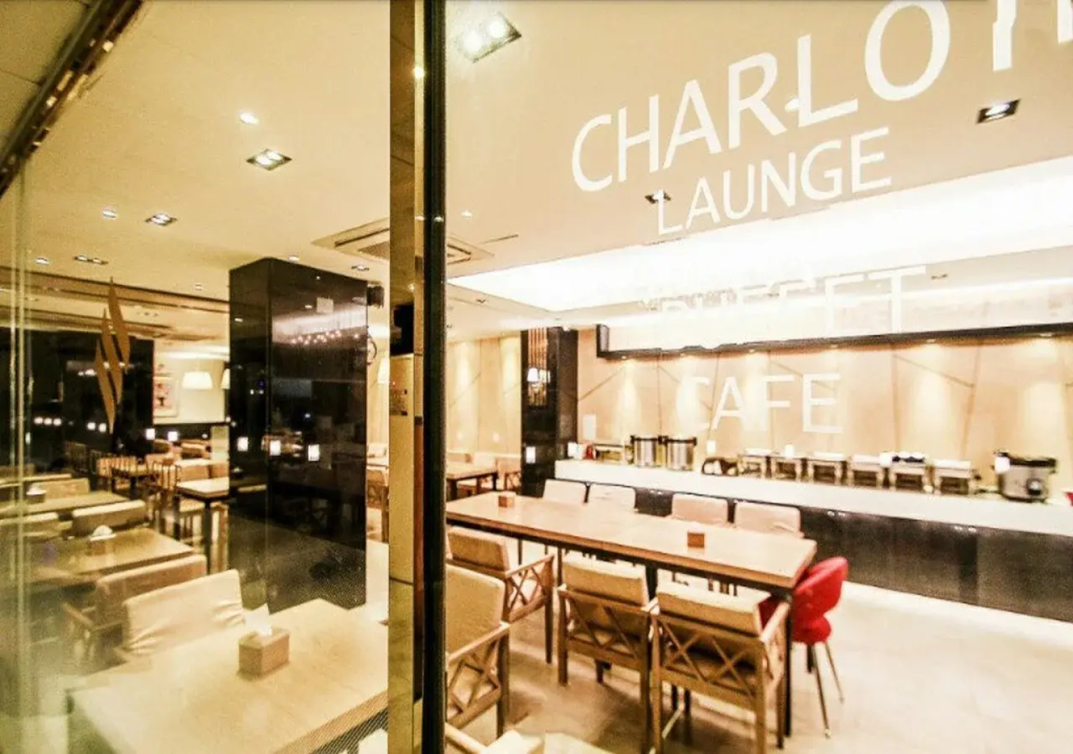 Charlot Castle Hotel