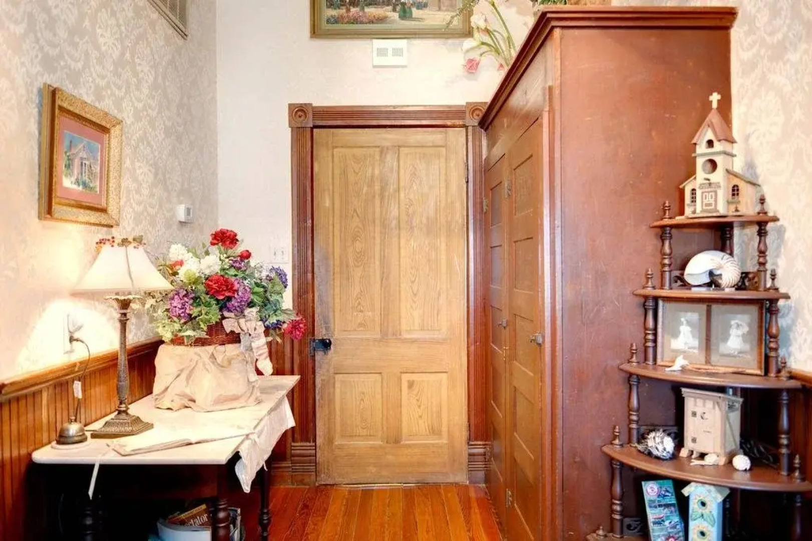 Antoinettes Cottage Bed and Breakfast