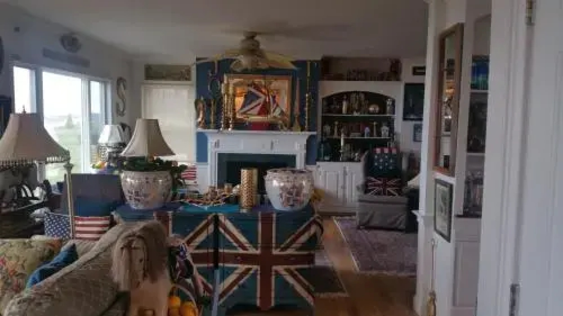 Inn 38 Oak Bluff Circle