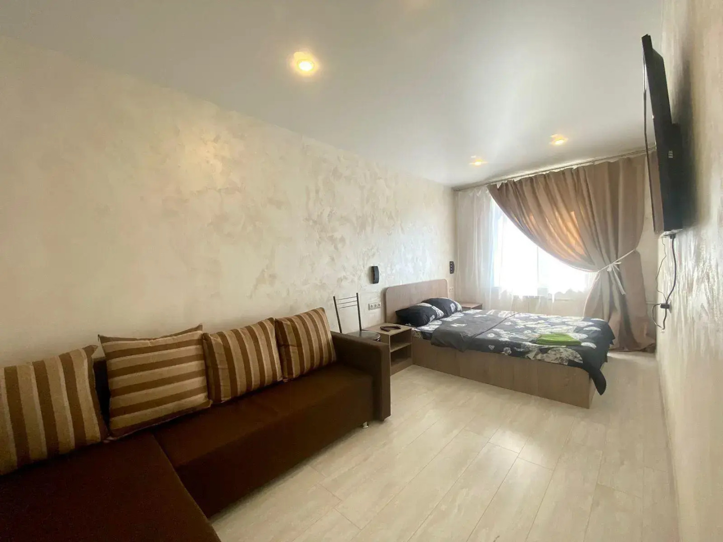 Апартаменты на улице Российская 14