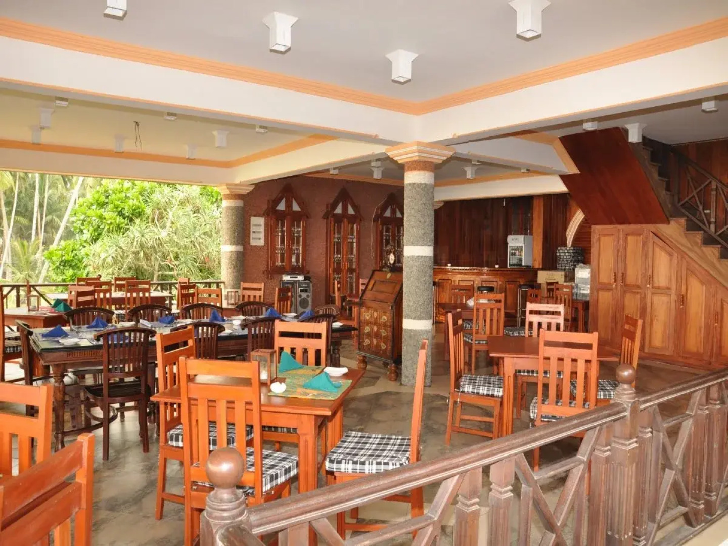 Warahena Beach Hotel