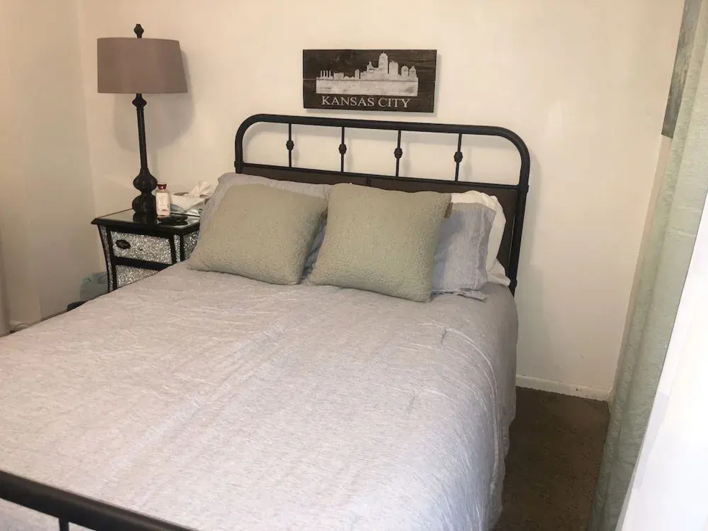 Becky & Marvels 420 Stay (Private Room)