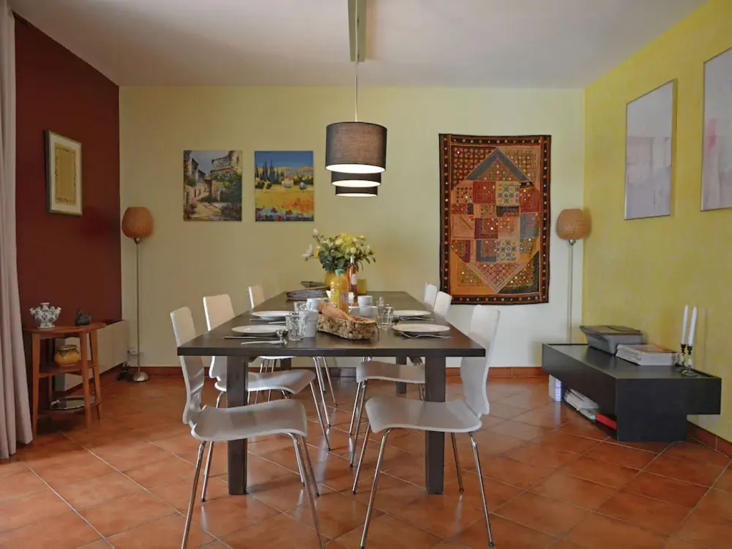 Very attractive detached villa with its own swimming pool