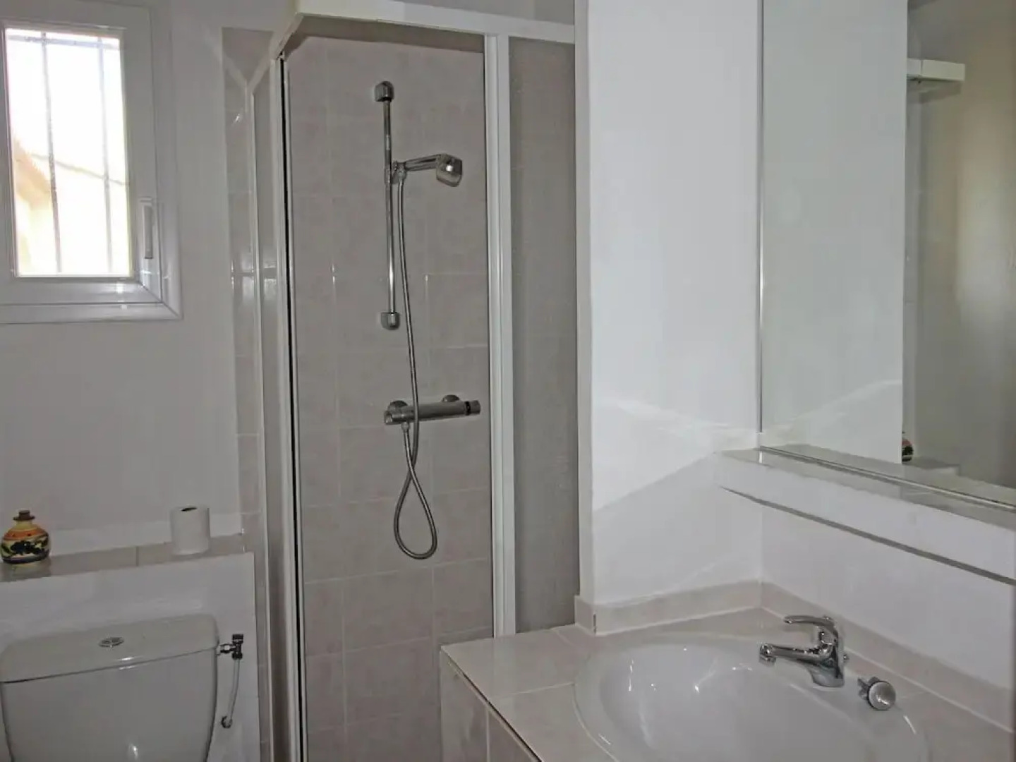 Villa With air Conditioning and Private Pool 1 km From Saint-paul-en-foret and 35 km From the sea