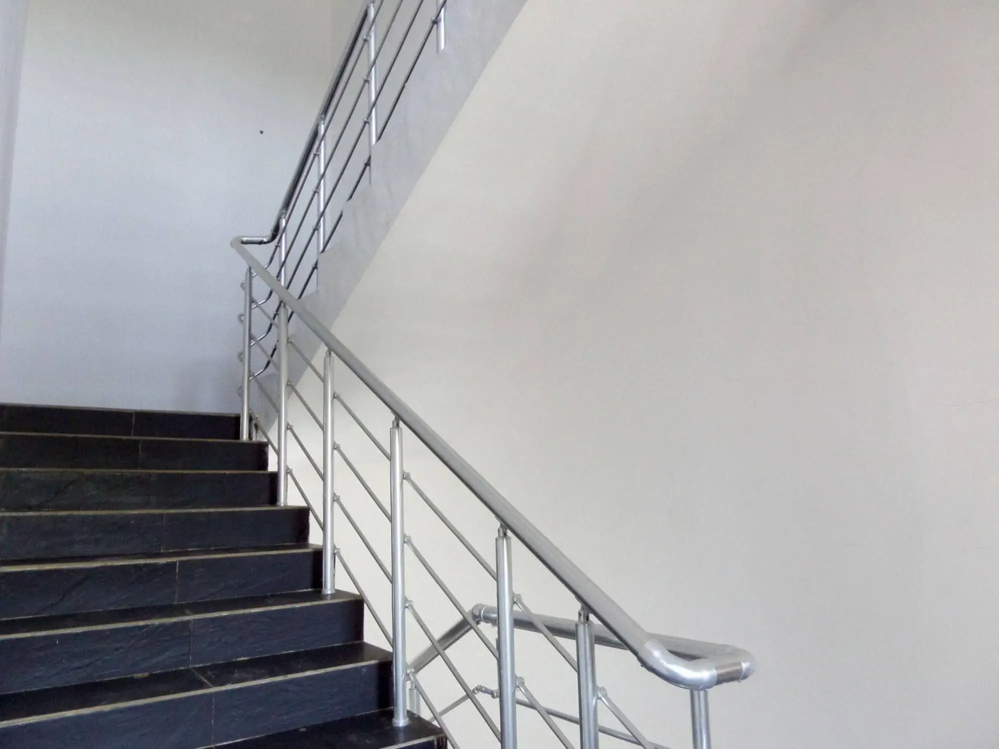 Ken Kol Apartments and Suites