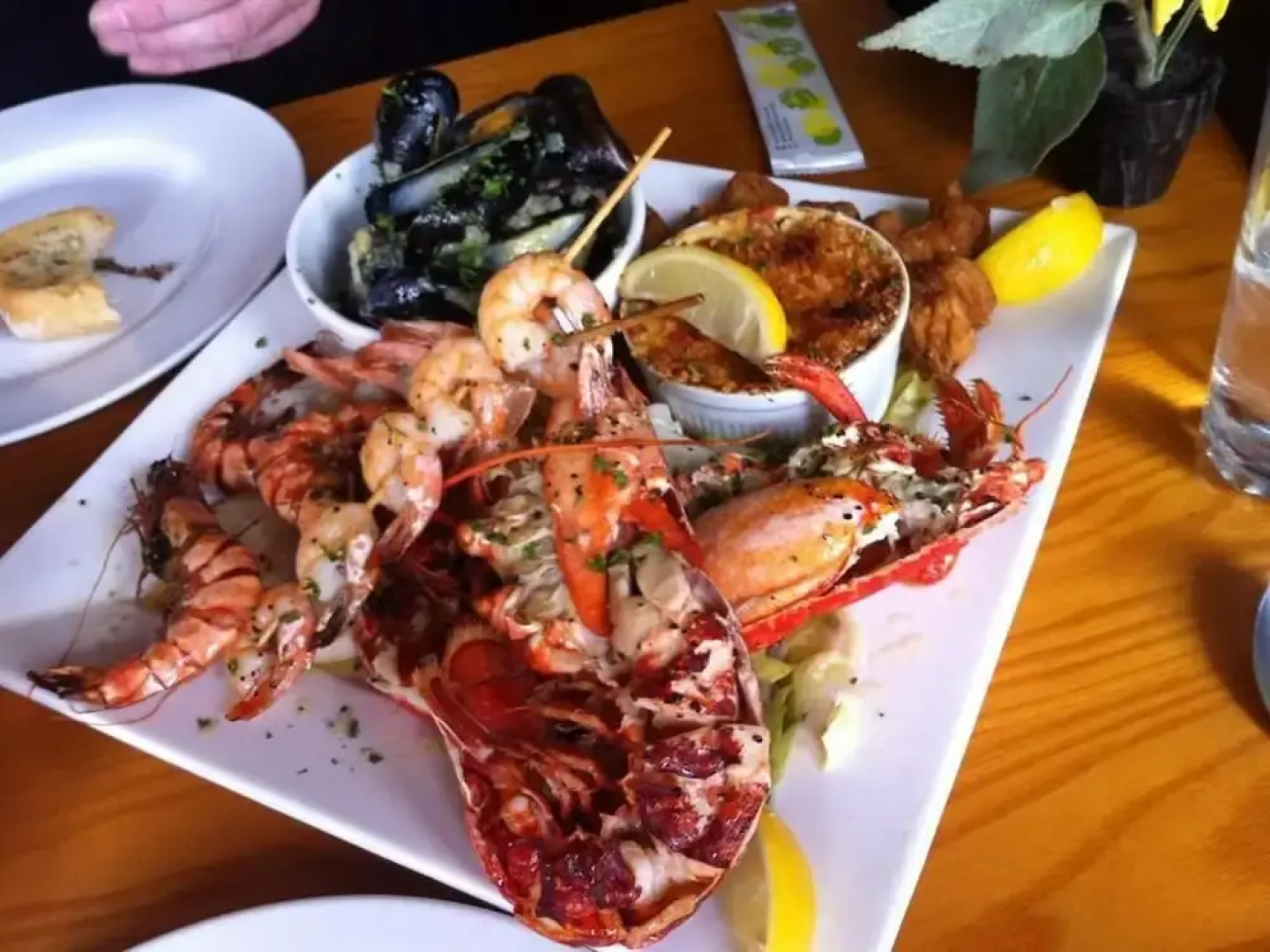 Crab and Lobster Inn