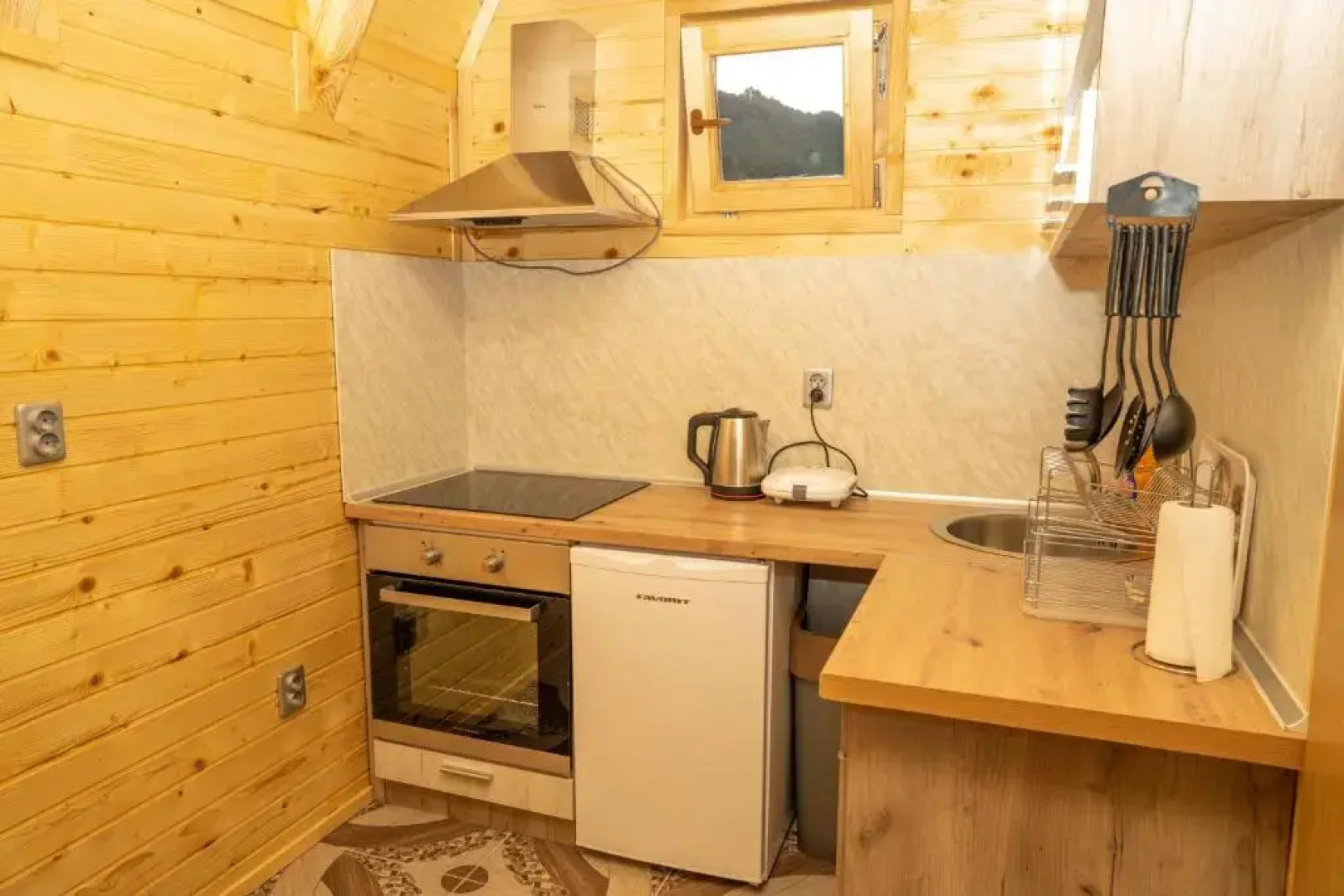 Pyramid Energy House