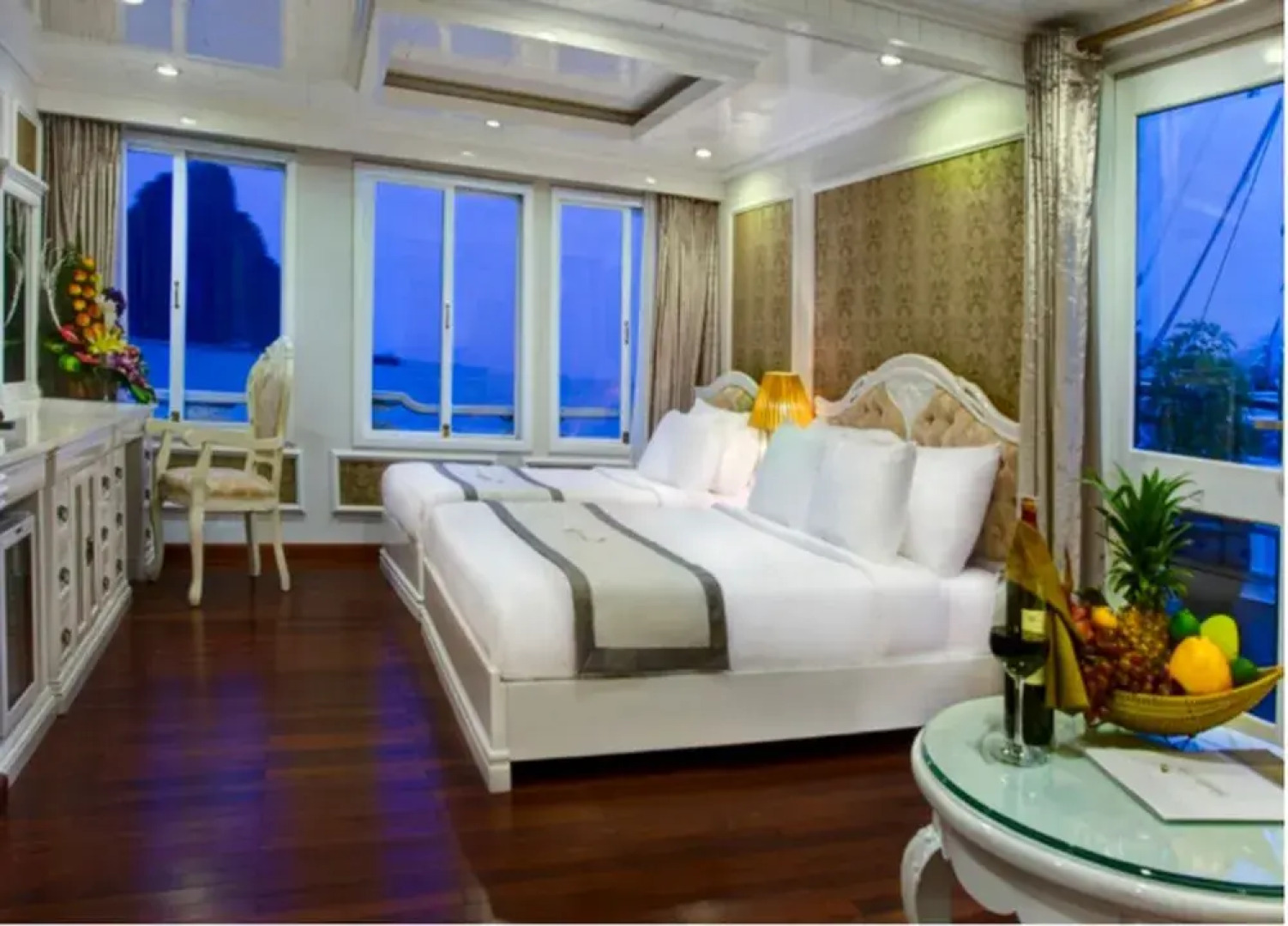 Signature Halong Cruise