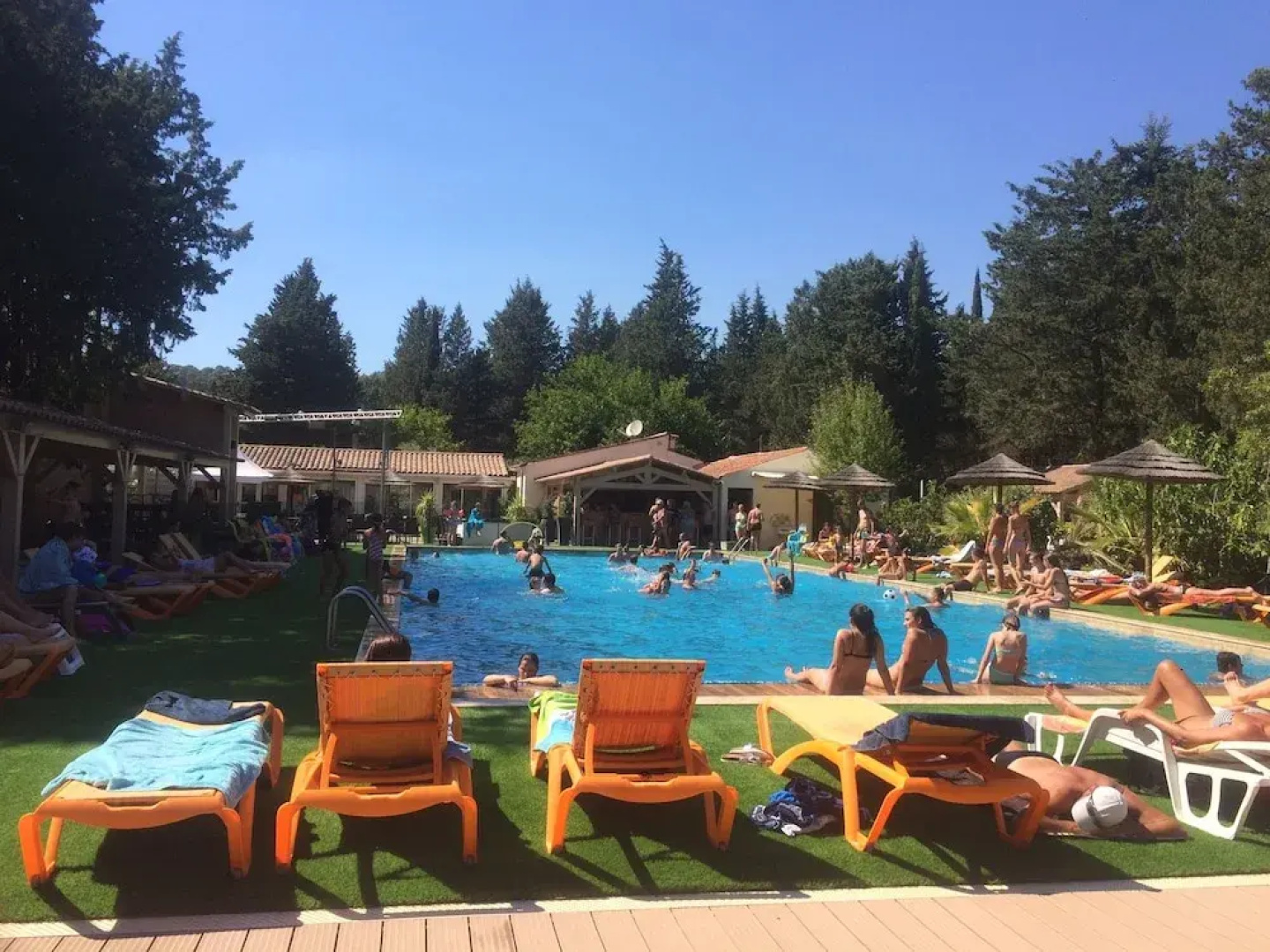 Camping la vallée de Taradeau