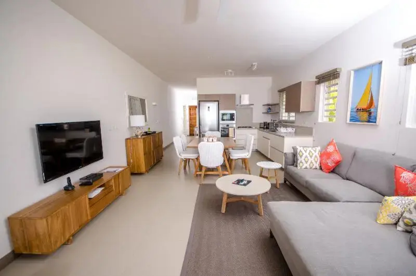 L'Escale Beachfront Luxury Suite By Dream Escapes