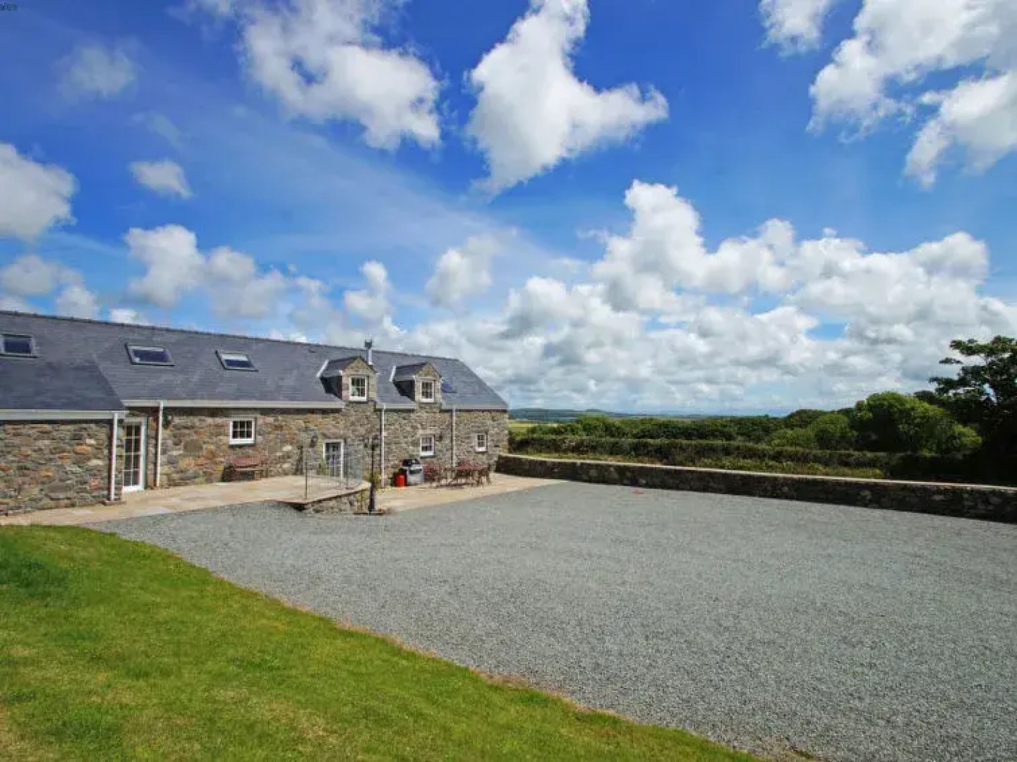 Holiday Home Llety'r Mynach