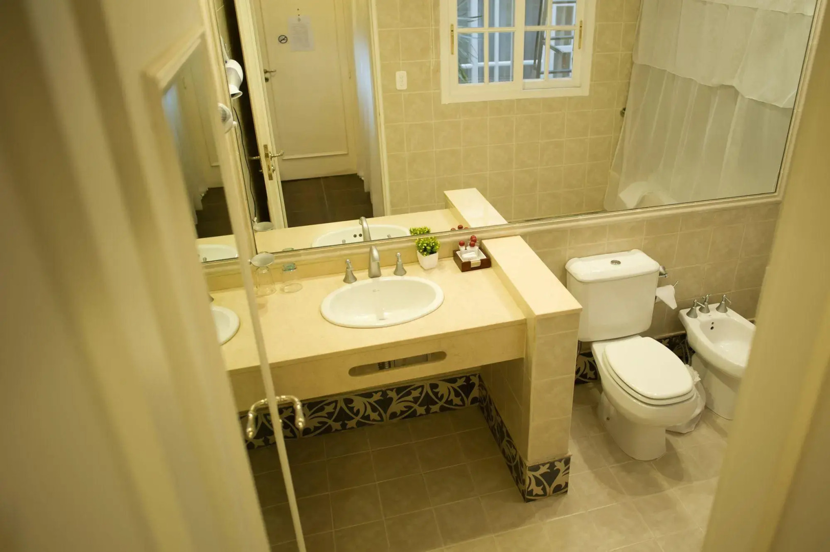 Plaza De Las Aljabas