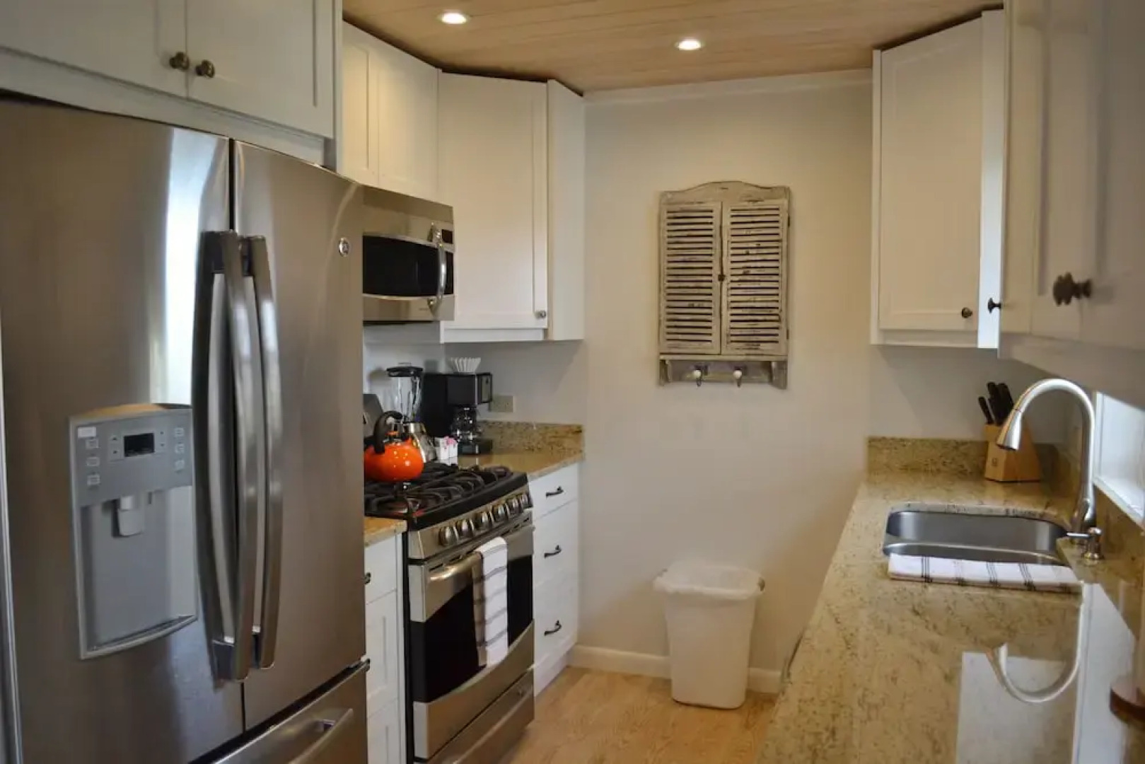 Hope Town Inn & Marina