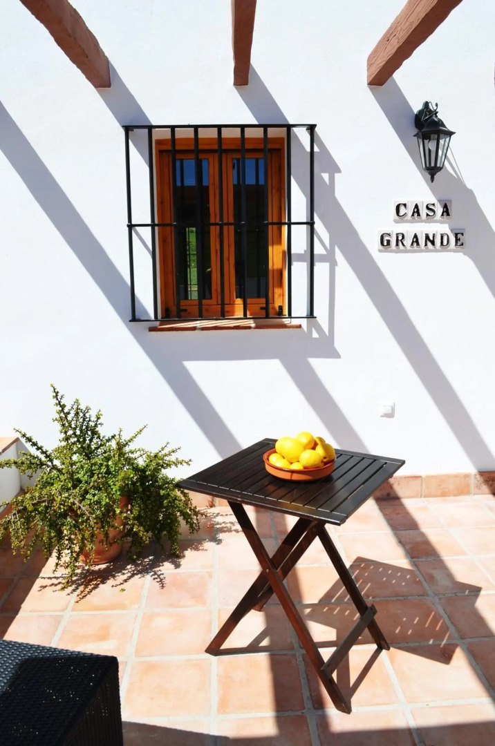 Casa Grande / Rosas Cantares