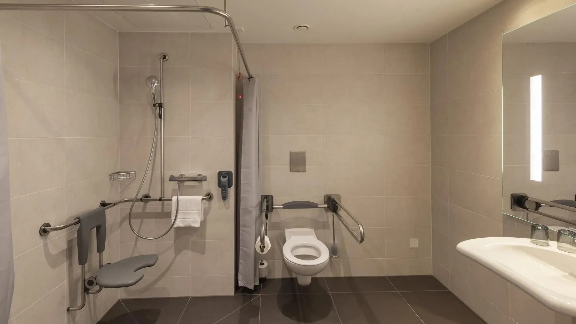 Holiday Inn Hamburg - Berliner Tor by IHG