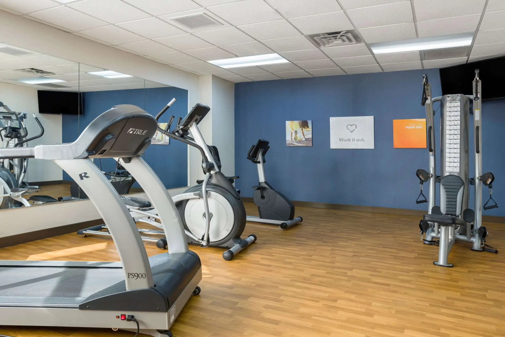 Comfort Suites Bethlehem Near Lehigh University and LVI Airport