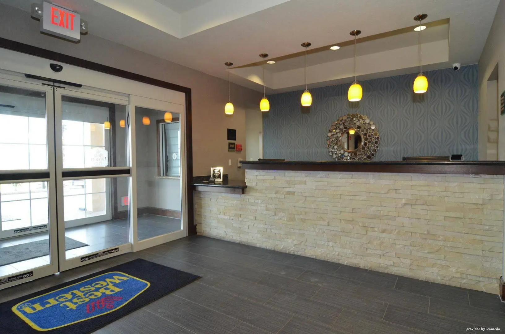 Best Western Plus Kenedy Inn