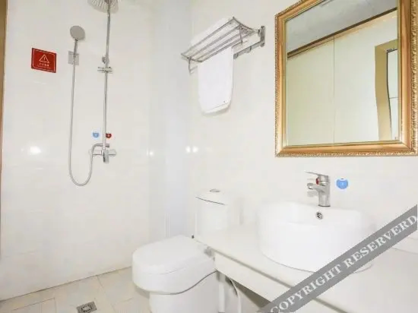 zhangye yihao hotel