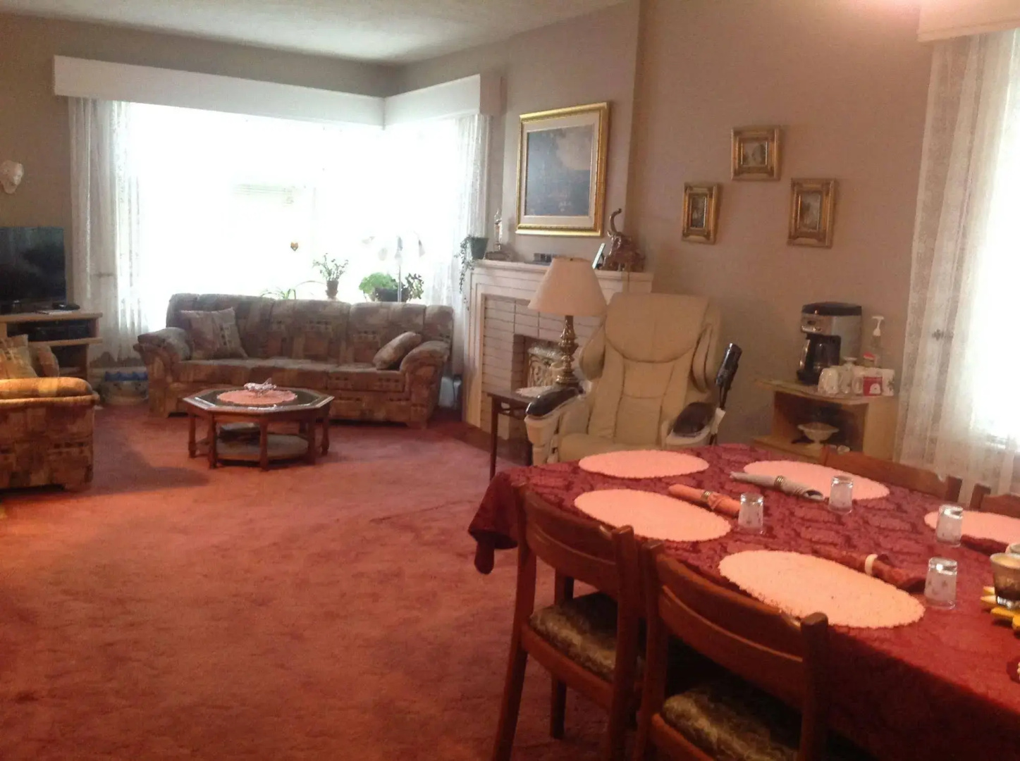 10th Avenue Guest House & Suites