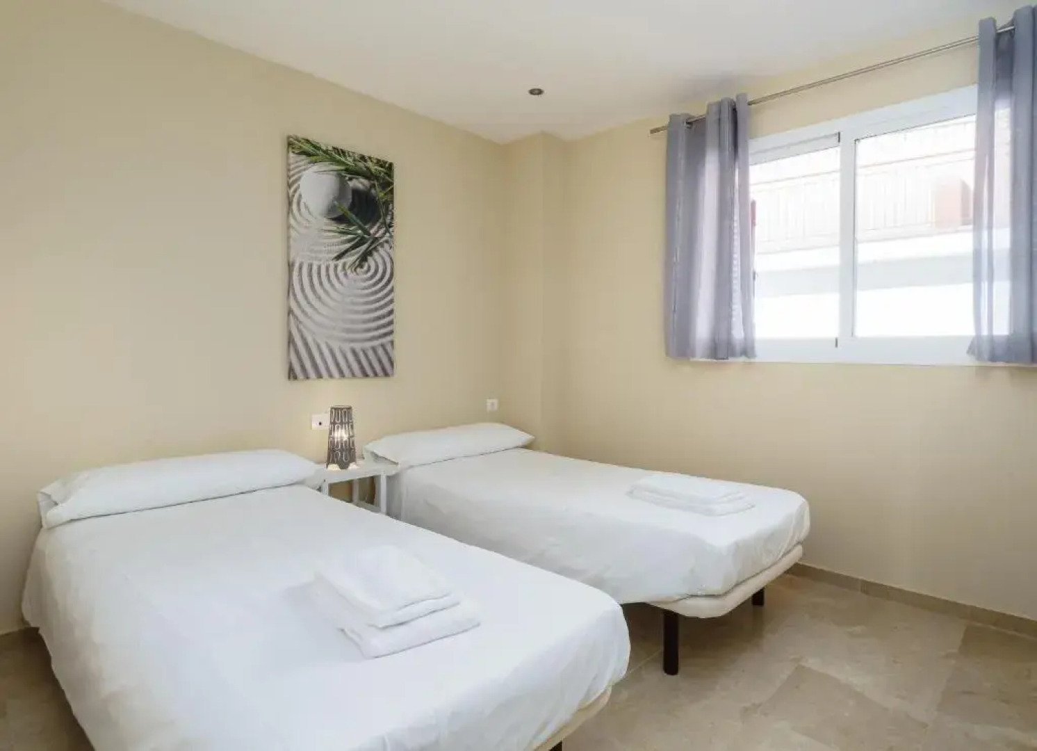 2174-Huge 3 bedrooms with terrace and pool