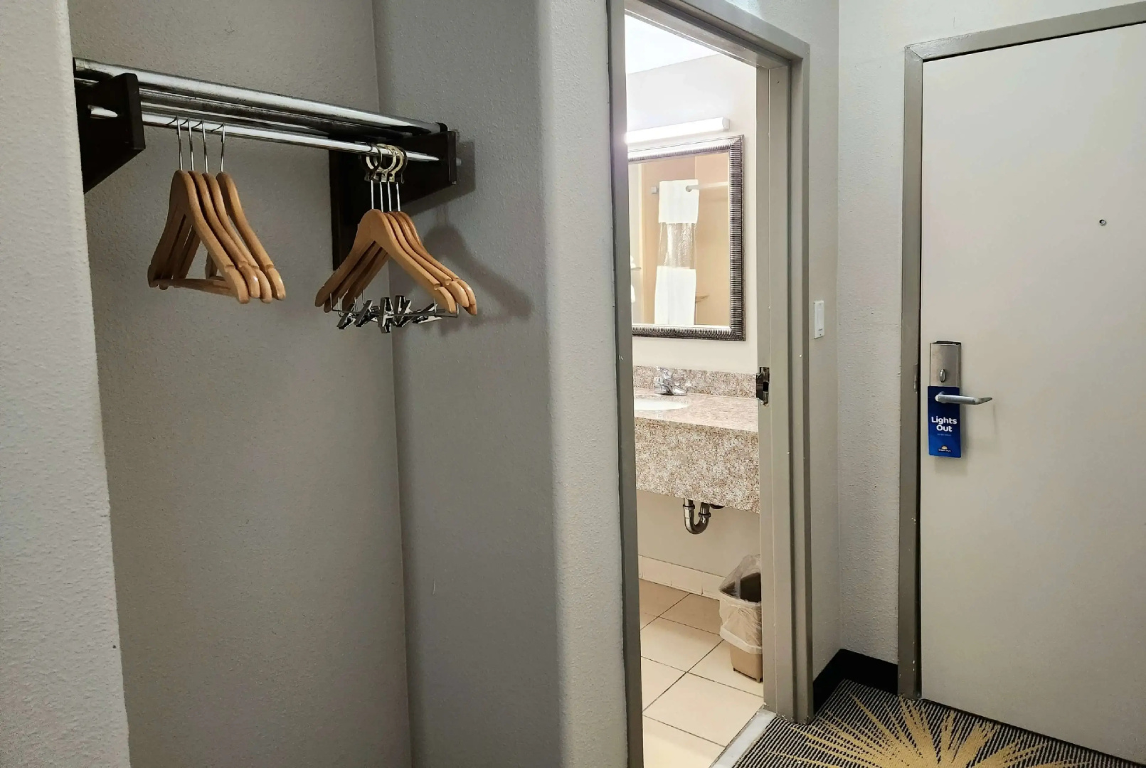 Days Inn by Wyndham LaPlace- New Orleans