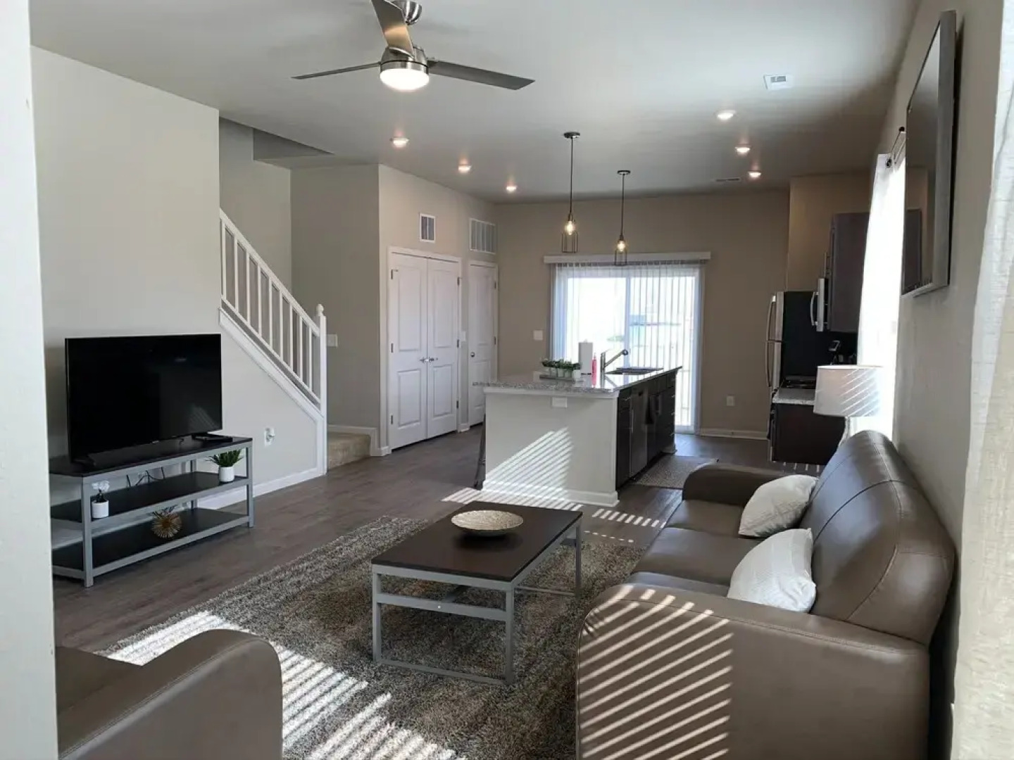 4BR Comfort House With Modern Amenities