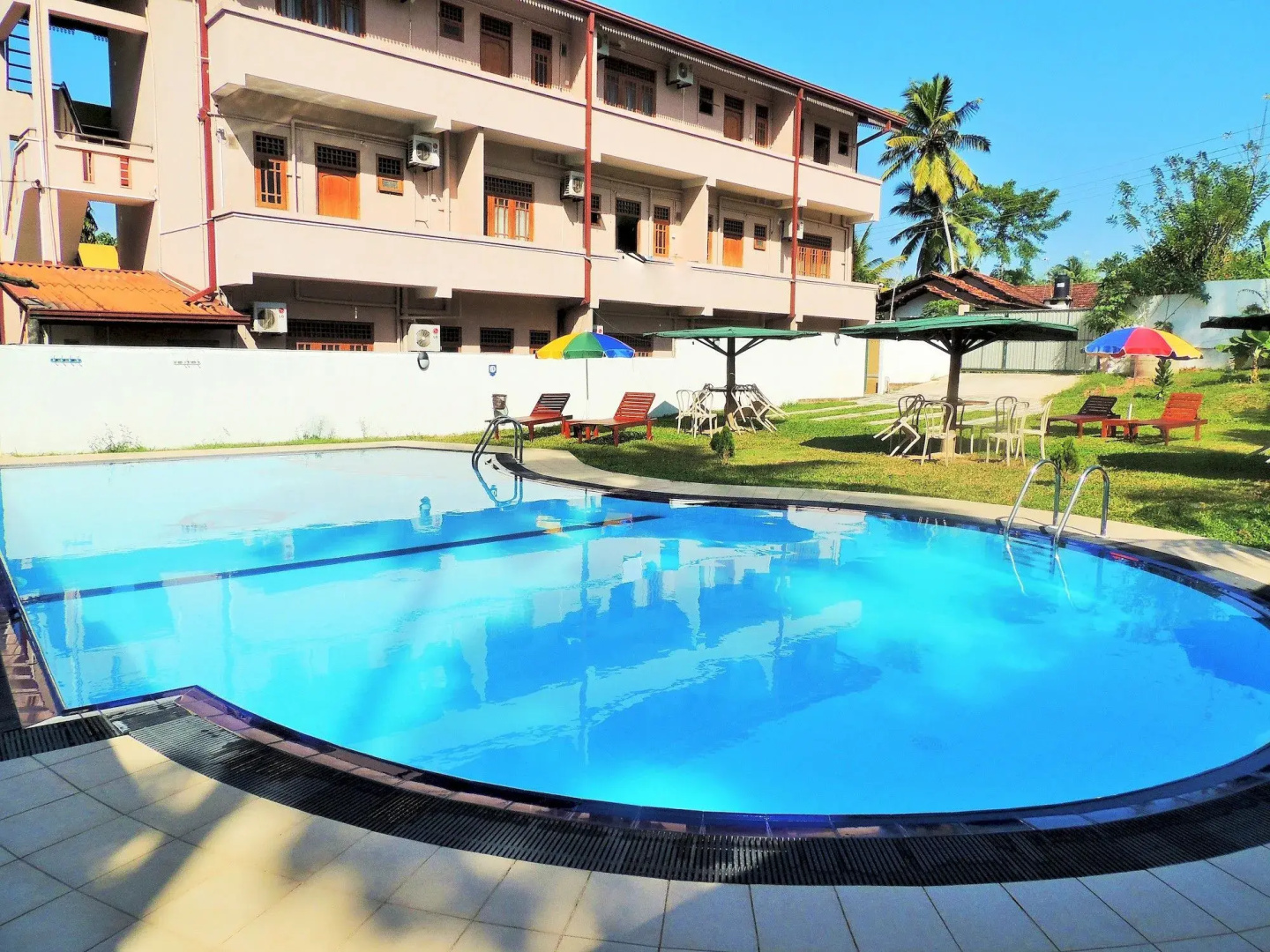 Airport Green View Resort