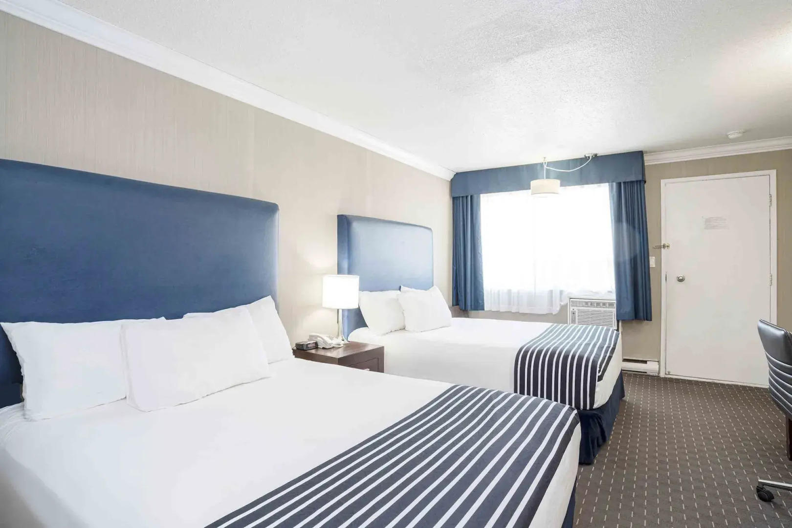 Sandman Inn Blue River