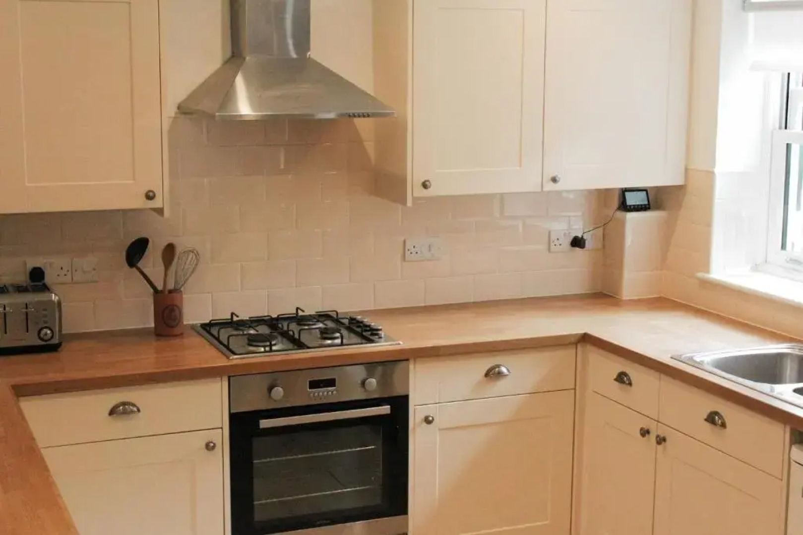 East Street Beach House - Luxury Living by the Sea