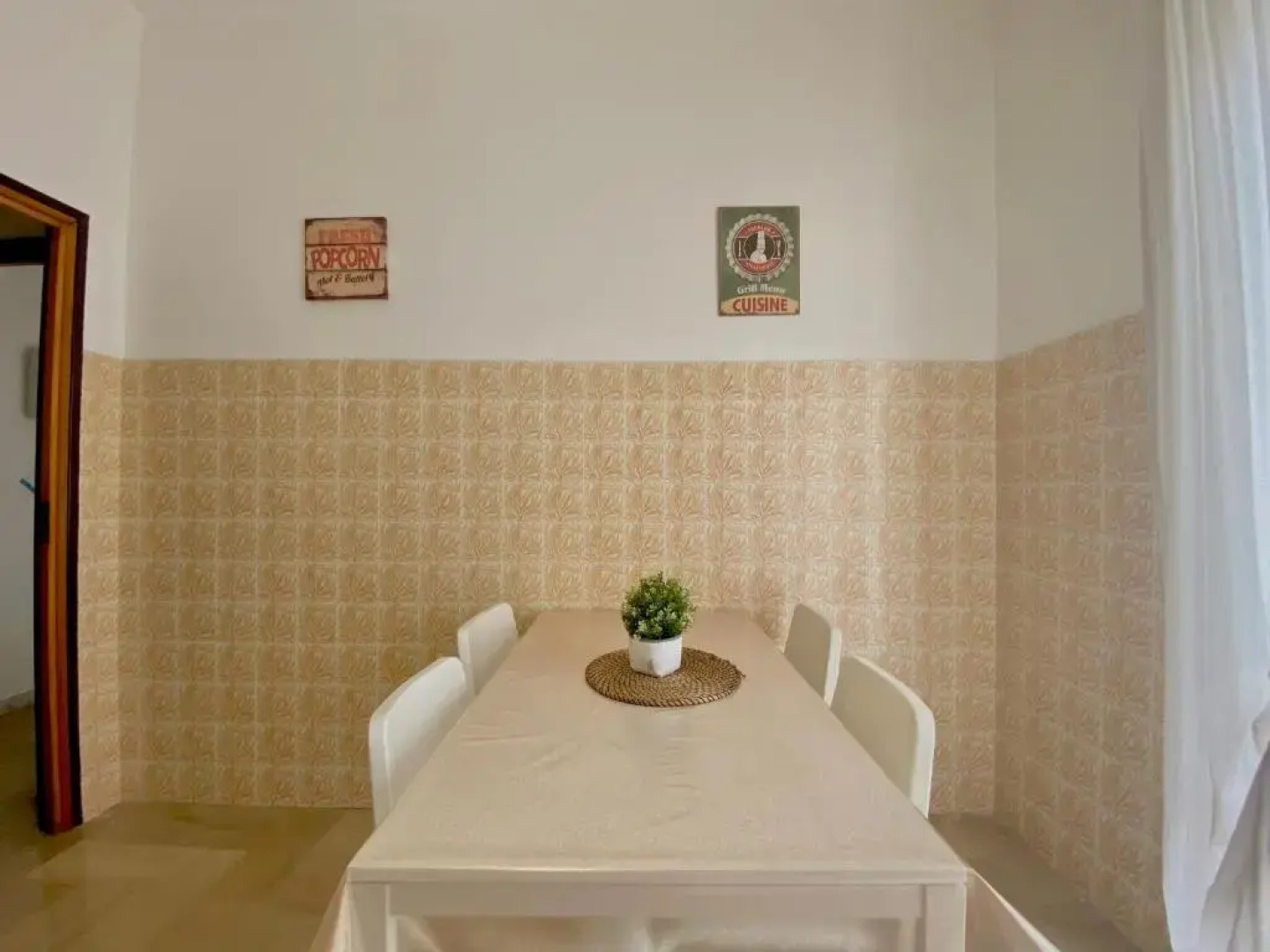 Guest House Service - Game Apartment