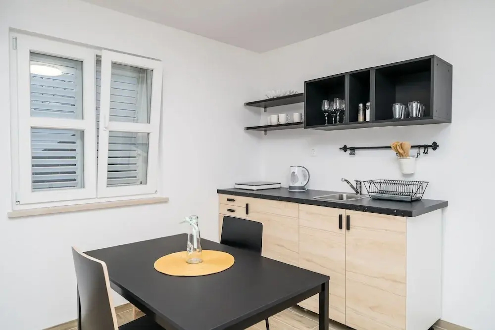 Residence & Pool Villa Schwarz Suites