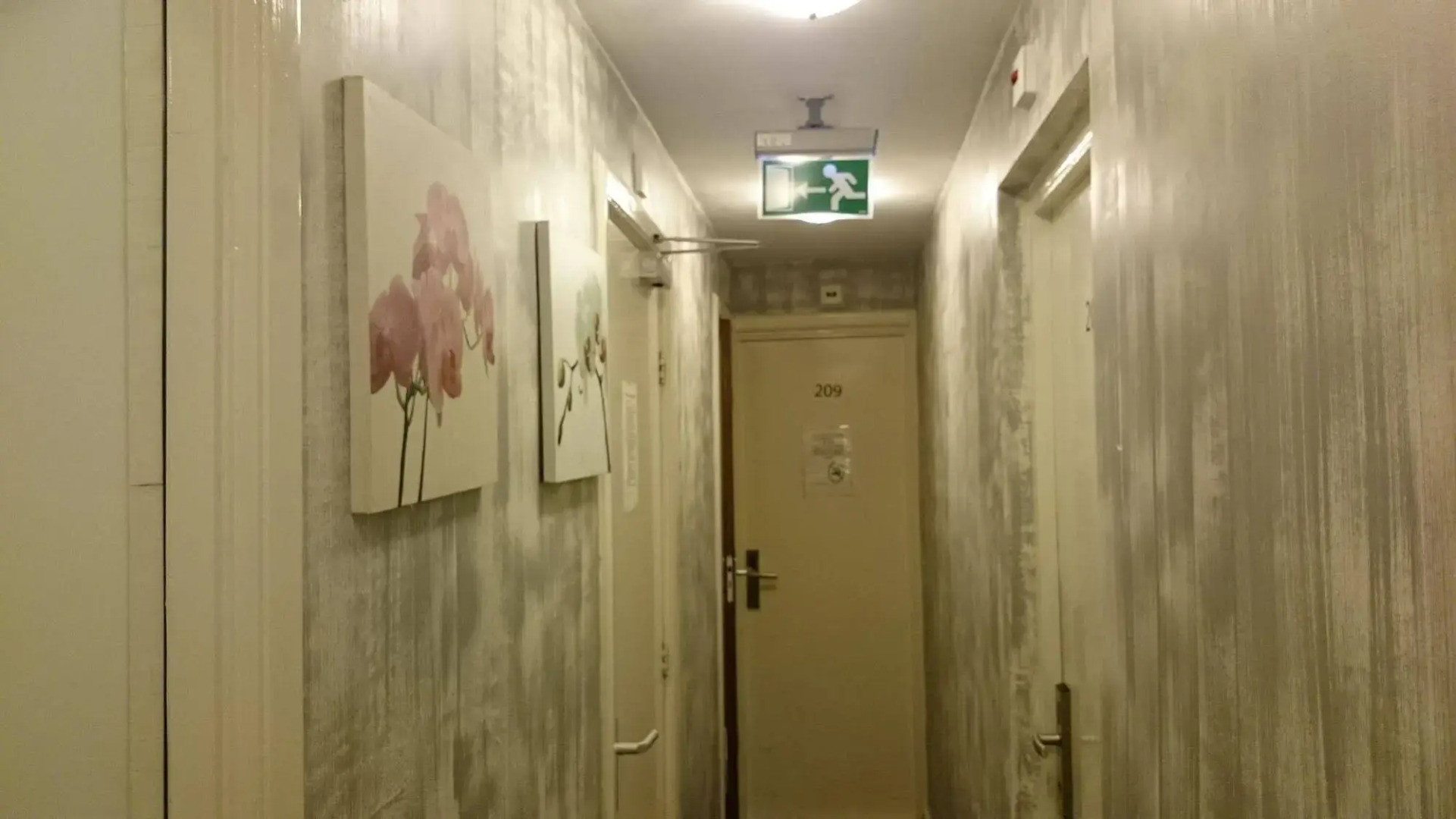 Amigo Hotel - Hostel