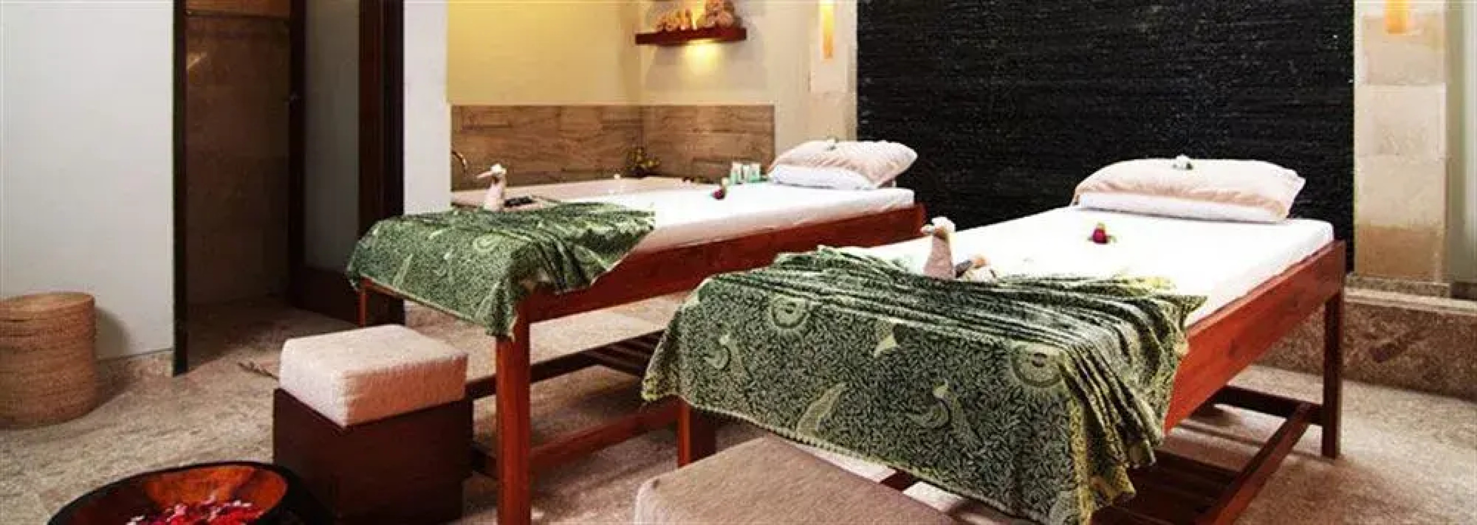 The Palm Suite Villa & Spa