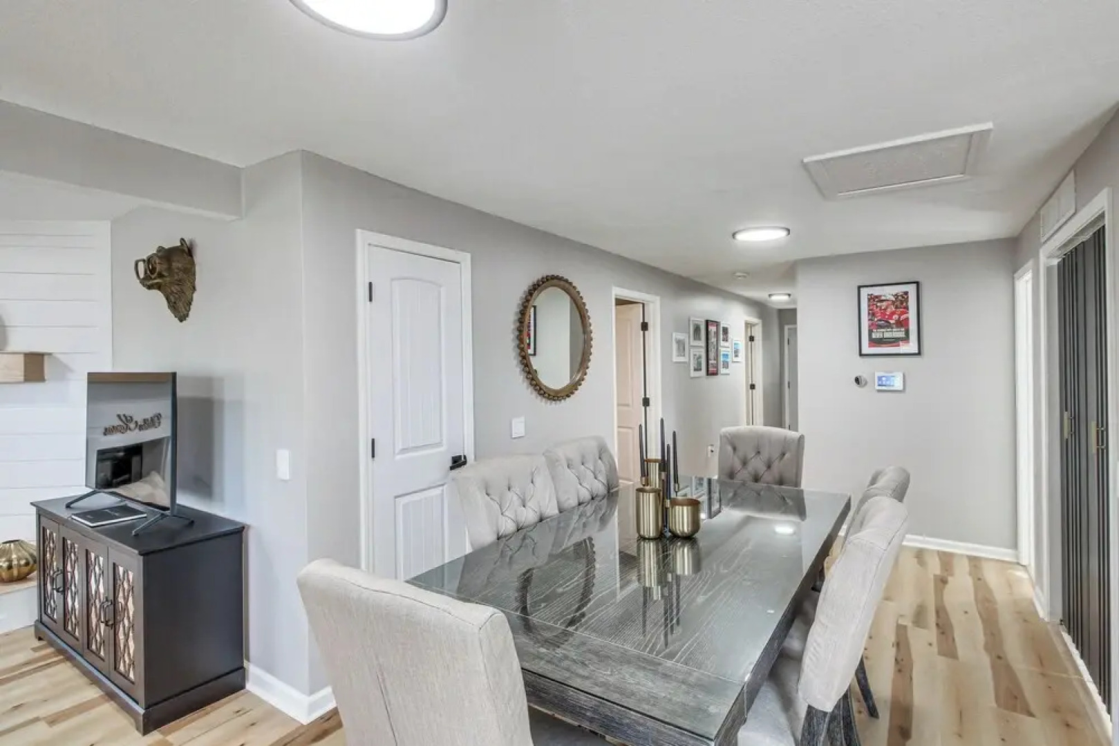 Modern & Stylish Olathe Home in Prime Location