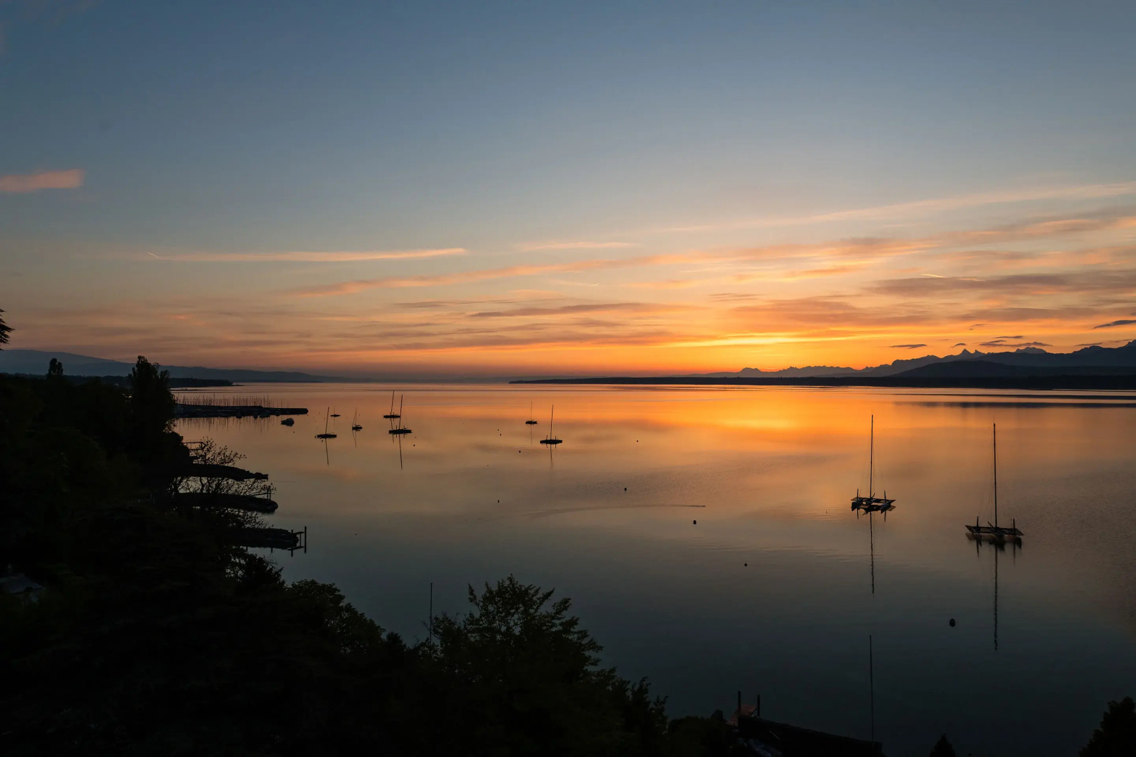 Lake Geneva Hotel