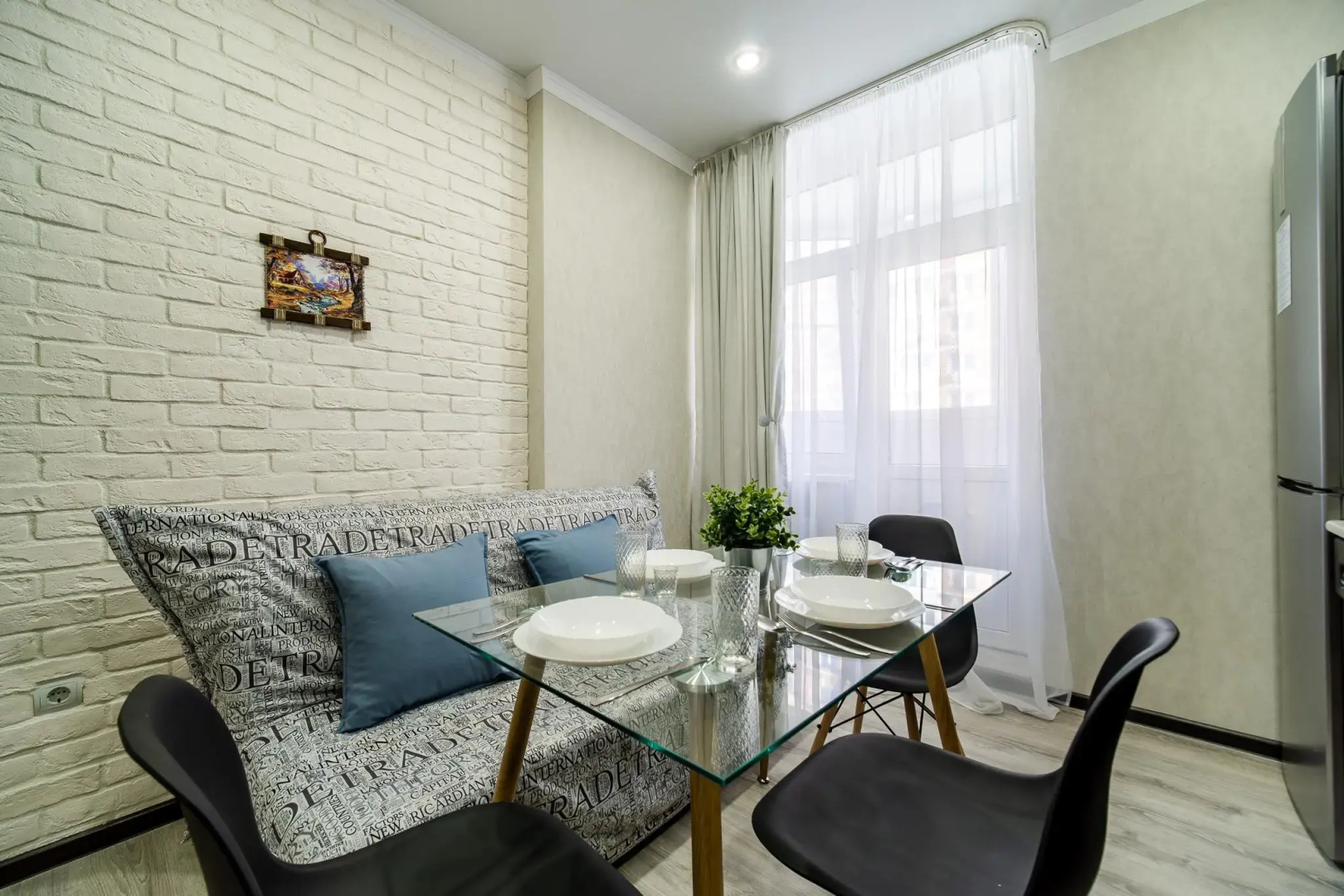 Posutochno One Days на улице им. Героя Сарабеева В.И. 5