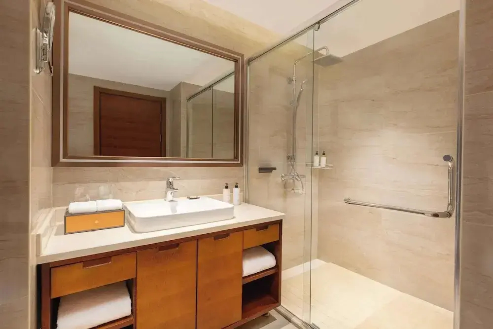 Ramada Encore by Wyndham Jingzhou Shashi